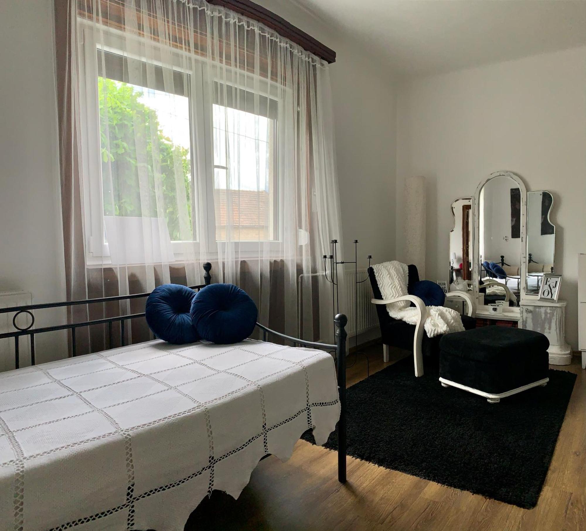 Gyere Be Vendeghaz Daire Dregelypalank Oda fotoğraf